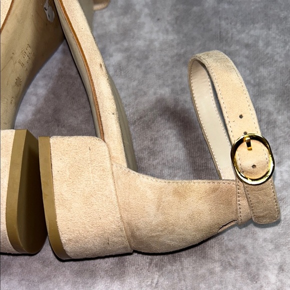 EUC Stuart Weitzman Elegant Tan Women's Sz US 9B Block Heel Sandals Nude Suede - Picture 14 of 14
